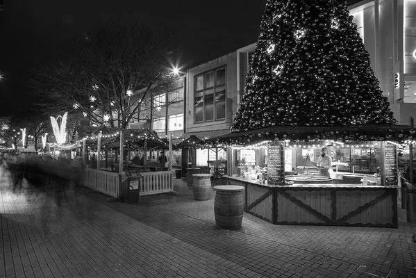 What Time Does Bristol Christmas Market Close? image 1