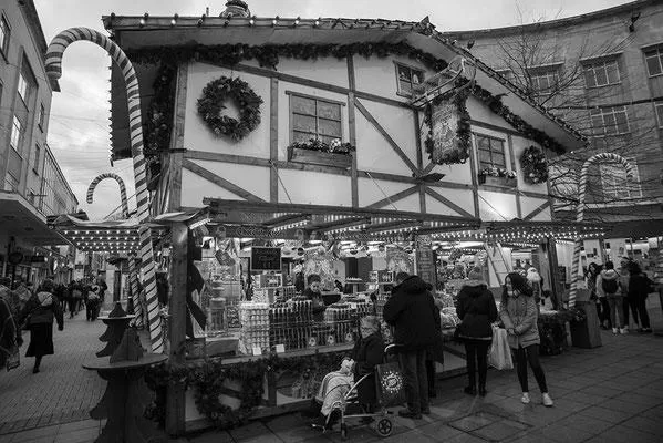 What Time Does Bristol Christmas Market Close? image 3