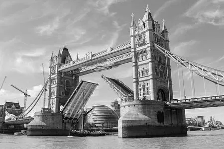 Famous Bridges in England image 0