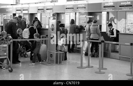What Time Does EasyJet Bag Drop Open at Bristol Airport? photo 4